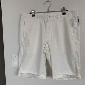 Gap shorts NWT